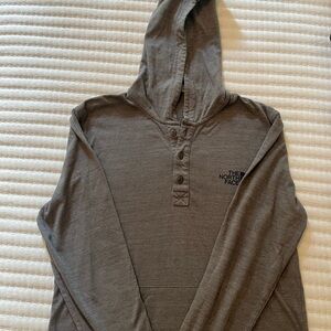 North face Men’s hooded tee